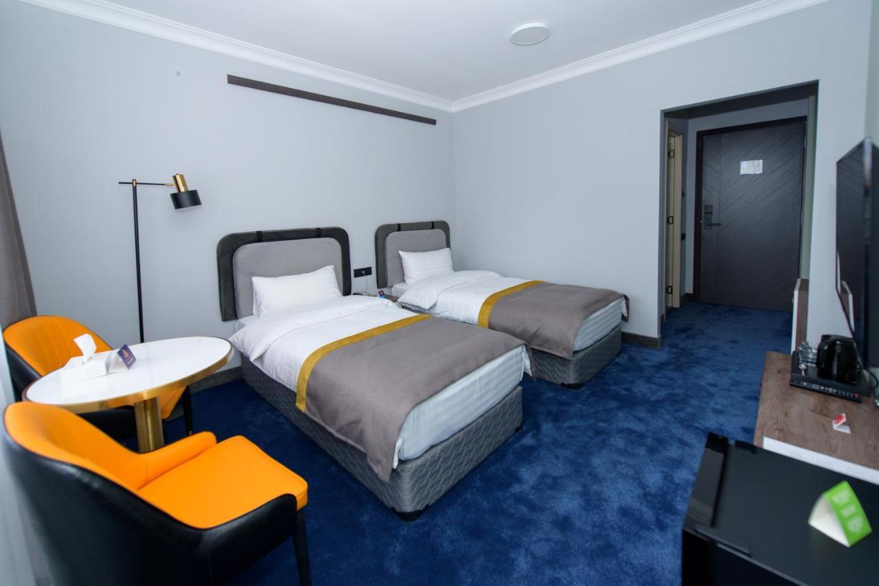 Kirovakan Hotel Vanadzor Exteriör bild