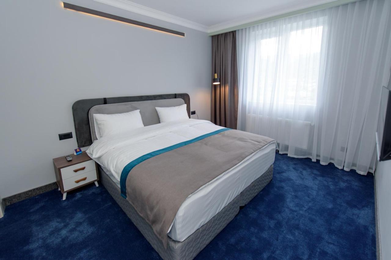 Kirovakan Hotel Vanadzor Exteriör bild