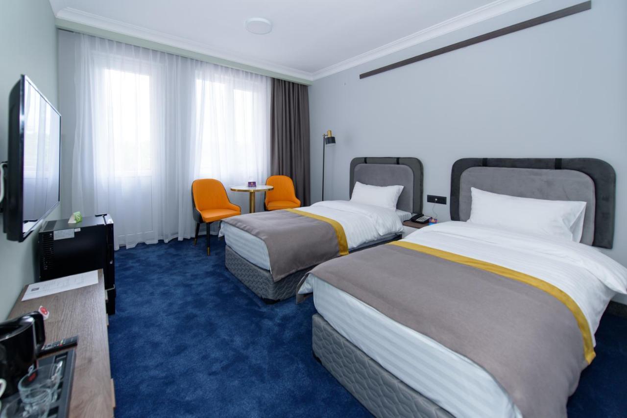 Kirovakan Hotel Vanadzor Exteriör bild