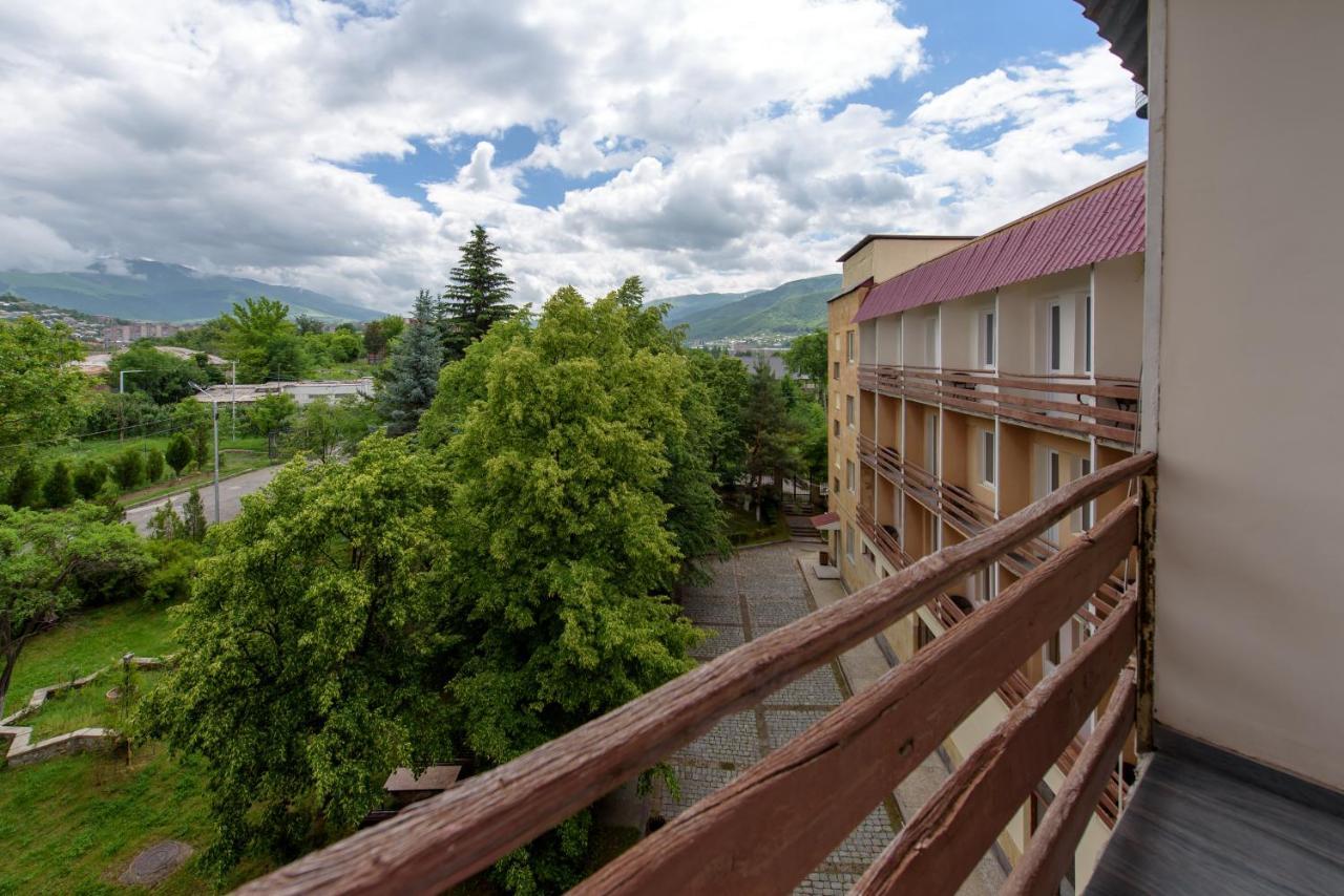 Kirovakan Hotel Vanadzor Exteriör bild