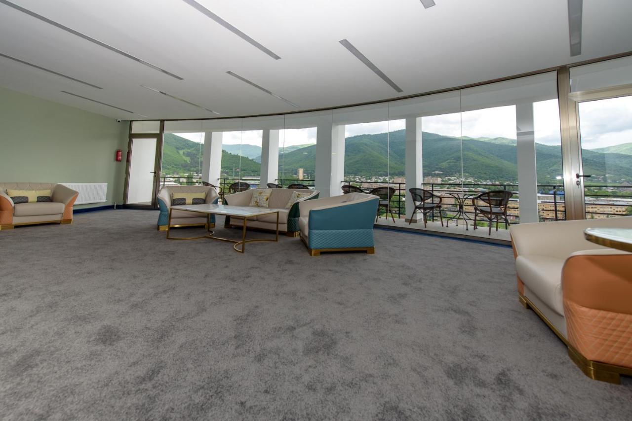 Kirovakan Hotel Vanadzor Exteriör bild