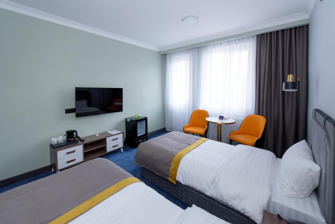 Kirovakan Hotel Vanadzor Exteriör bild