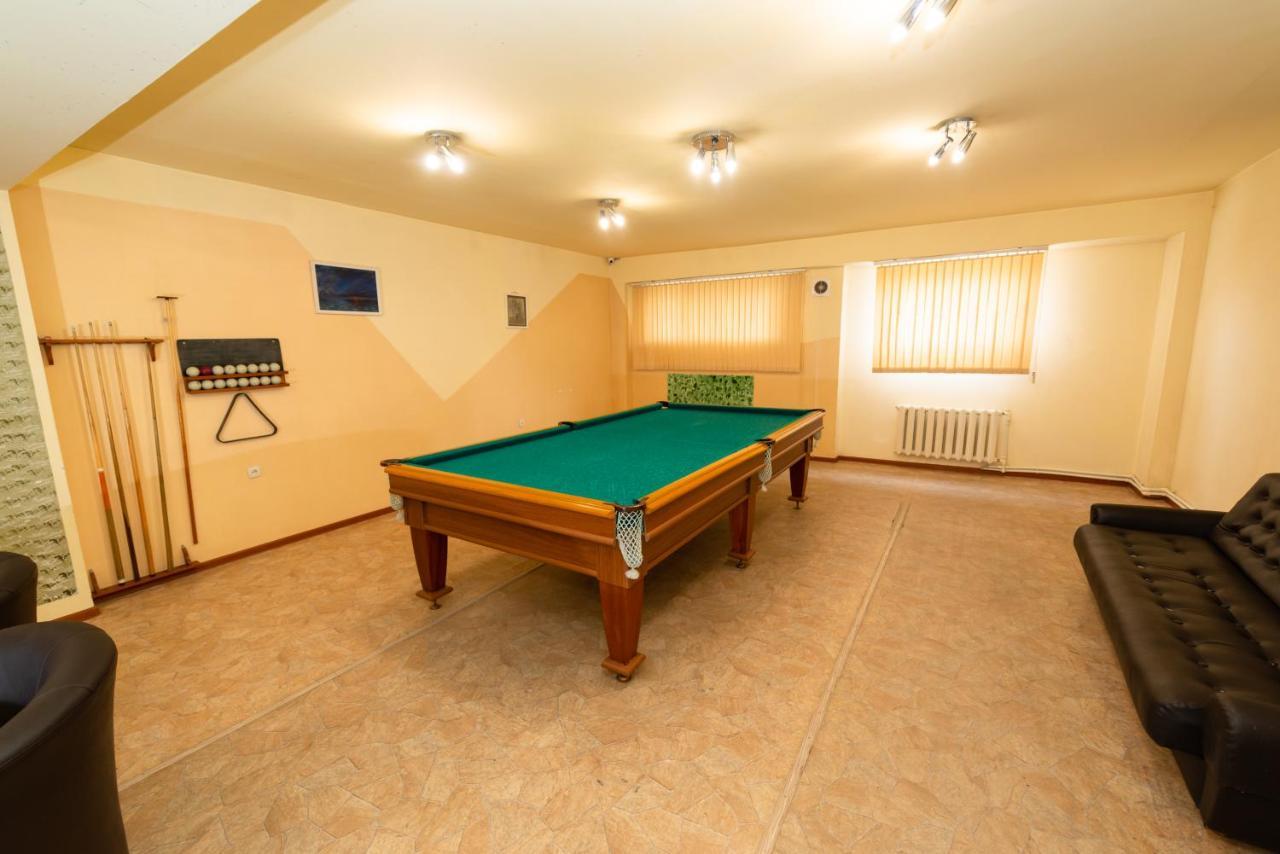 Kirovakan Hotel Vanadzor Exteriör bild