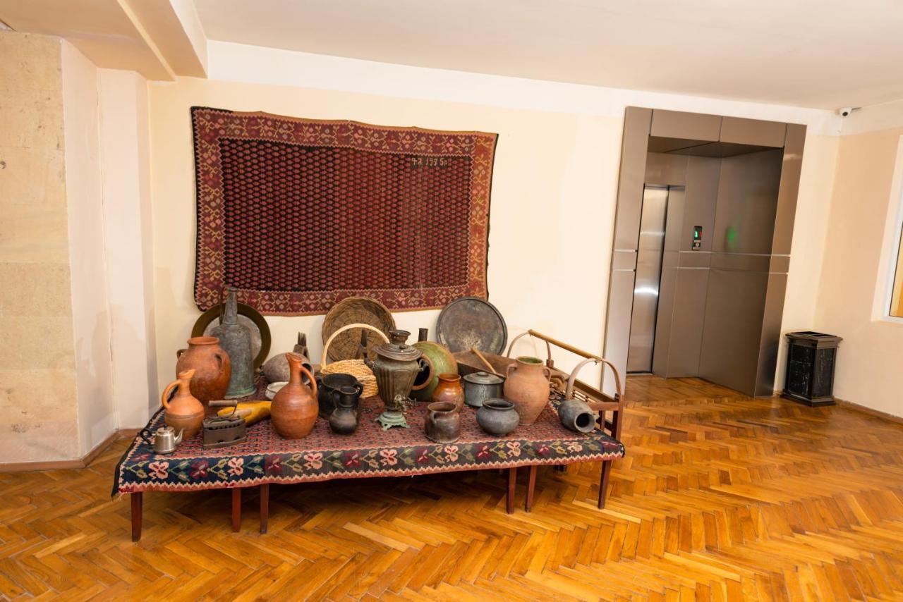Kirovakan Hotel Vanadzor Exteriör bild