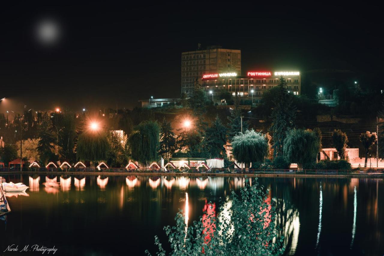 Kirovakan Hotel Vanadzor Exteriör bild